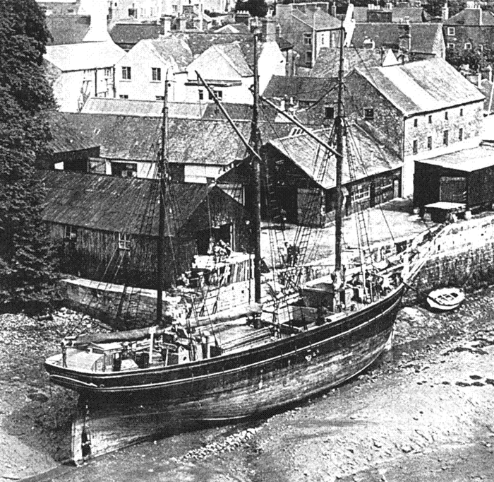 Kathleen&May unloading at the North Quay