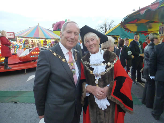 Abie Danter Chairman of the Showmans Guild with Pembroke Mayor Pauline Waters